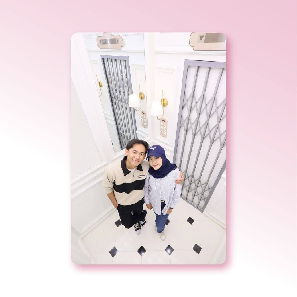 White Vintage Elevator HA Studio